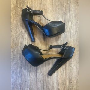 Forever 21 black peep toe heel. 5inch heel. Size 9 leather platform ankle strap.